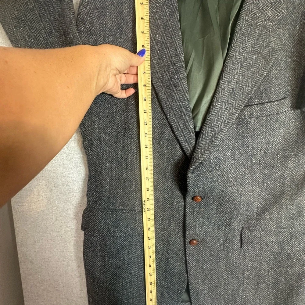 VTG Pure Wool Tweed Blazer Mens 43L Gray Herringbone Made in USA Two Button FLAW